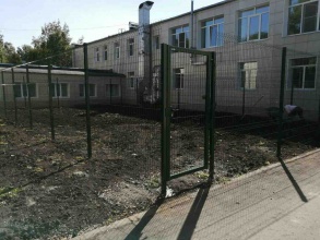 3D заборы для школы 15 метров фото в Шаховской